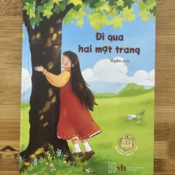 Đi qua hai mặt trăng - Bìa cứng  784067