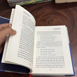 II Tựa Sách: Từ Tinh Thần Nhân Văn Đến Trường Đại Học Hạnh Phúc - Lê Công Cơ - 2023 998085