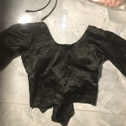 Những chiếc áo giá hạt giẻ 494588