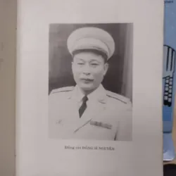 Sách: Đường xuyên Trường Sơn - TG: Đồng Sĩ Nguyên (B2) 786510