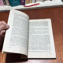 [Sách 8x] - II Truyện Tình Báo: Đen Vỏ Đỏ Lòng (Tập 2) - Mai Thanh Hải - 1988 927341