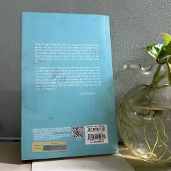 Bầu trời không chỉ có màu xanh- Lý Quí Trung 752117