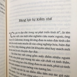 Phiếm luận - Những chấn thương tâm lý hiện đại - Vương Trí Nhàn - Mới 90% 466644