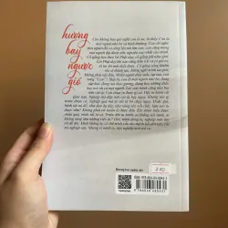 Hương bay ngược gió: Bước chân tập học của hành giả Minh Tuệ 733555