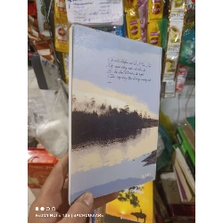 Bến mơ người Hà Nội ở bến mơ - Xuân Châu 2012 mới 80% ố có chữ ký tác giả Văn học Việt Nam HCM2702