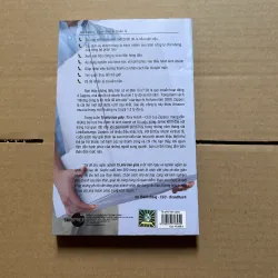 Tỷ phú bán giày 995591