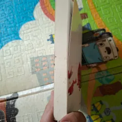 Một đóa hồng không đỏ cũng chẳng bạch 999833