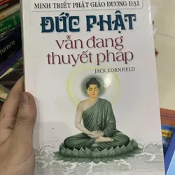 Đức phật vẫn đang thuyết pháp 🐟