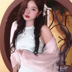 Váy lụa cổ yếm màu xanh lam size M(50-56kg; eo<70; ngực<85) 933775