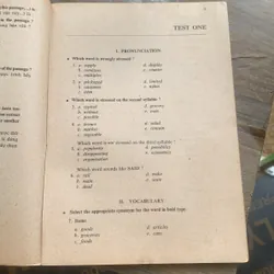 Bài thi trắc nghiệm Anh văn 12AB, Sinh ngữ 1 735440