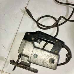 Máy cưa lọng Makita Nhật ( có điều tốc ) 522855