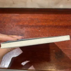 Tản văn - tay tìm tay níu tay - HAMLET TRƯƠNG - 2013  1029381