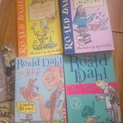 12q Roald Dahl không trùng (Sách tiếng anh) như hình 
240k 475348