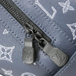 Ba lô Louis Vuitton Monogram Shadow Discovery PM M24760 610092