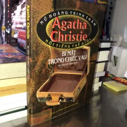 Bí mật trong chiếc vali - Agatha Christie