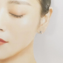 K18WG Bông tai kim cương hình trái tim 0.04CT - Hàng hiệu Chính hãng 867801