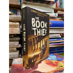 The Book Thief (a Novel) - Markus Zusak 120823