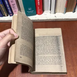 II Sách Xưa: Văn Học Phương Tây (Thế Kỷ 18) - Phùng Văn Tửu, Đỗ Ngoạn - 1985 750637