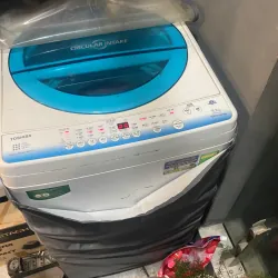 Máy giặt Toshiba 8.2kg cửa trên màu trắng có màn hình LED 738951