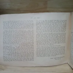 Bảng Đối Chiếu Âm Dương Lịch 2000 Năm Và Niên Biểu Lịch Sử (Xb 1976) 734079