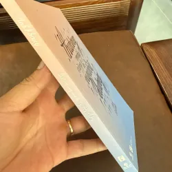 Thương Một Người Cũng Là Người Dưng – Tản Văn Tình Cảm- K5 1035172