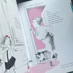 ✨𝑬𝒍𝒐𝒊𝒔𝒆 𝑻𝒂𝒌𝒆𝒔 𝒂 𝑩𝒂𝒘𝒕𝒉✨ 757955