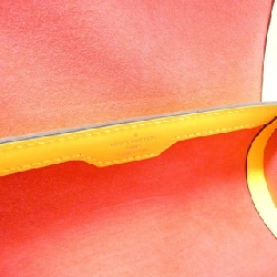 Túi xách vai Louis Vuitton Epi Papillon Trunk M58647 609889