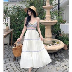 Váy order taobao y hình, còn nguyên tag 23687