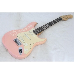 GUITAR MINI STRAT HELLO KITTY - Hàng hiệu Authentic 884690