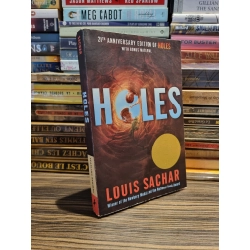 HOLES (20th Anniversary Edition) - Louis Sachar