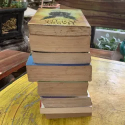 COMBO HARRY POTTER TRỌN BỘ 8 tập - J.K. ROWLING 936542