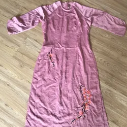 Áo dài cách tân màu hồng phấn 719474