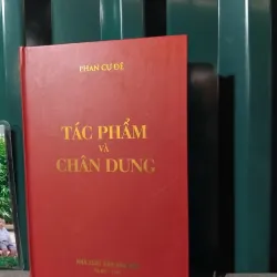 Tác phẩm và chân dung của GS Phan Cự Đệ 