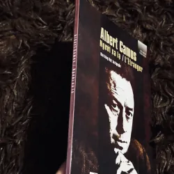 Người xa lạ 932489