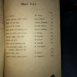 Một buổi tối tháng tư - Tạp truyện và bút ký về V.I.Lê-nin 786048