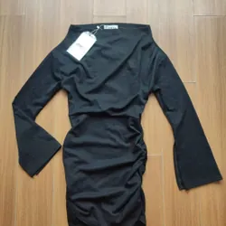 Đầm ôm size S M còn nguyên tag mác