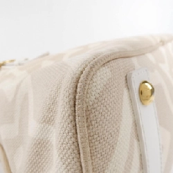 Túi Louis Vuitton Tai Shienn PM M95674 617411