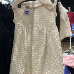 Đầm màu be kem 736493