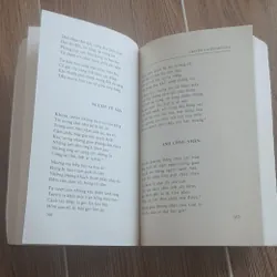 Cuốn sách "Những nhà thơ Bungari" 👣 689608