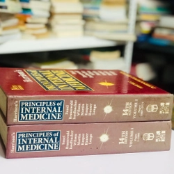 📚 HARRISON’S PRINCIPLES OF INTERNAL MEDICINE – 14th Edition 479247