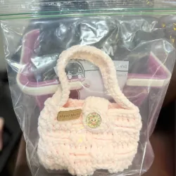 Túi xách bằng len nhung làm thủ công cho bé đựng lì xì ngày Tết 752621