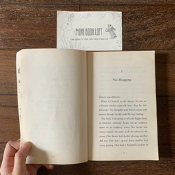 Sách ngoại văn The Boy in the Dress – David Walliams, Used, cluong bìa xấu, trình độ B1 498780