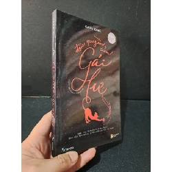 (TẶNG BOOKMARK) Đặc quyền của gái hư mới 90% bẩn nhẹ 2018 Kara King RBK1804 TÂM LÝ
