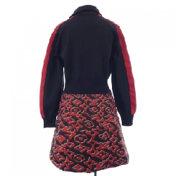 Đầm ba lớp bằng kim loại LOUIS VUITTON FKKD02ZIS URS FISCHER 647557