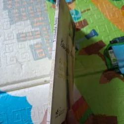 Đôi Mắt Ấy Vẫn Ở Trên Giường 792422