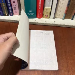 II Thể Dục Sức Khoẻ: 10 Bài Yoga Thông Dụng - Lê Thành - 1999 782396