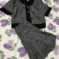 Set váy công sở phối áo cardigan cổ tròn tay ngắn màu xám 989696