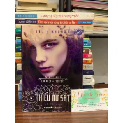 Thiếu nữ sắt- Julie kagawa 598613