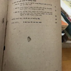 Văn lớp tám 1040261
