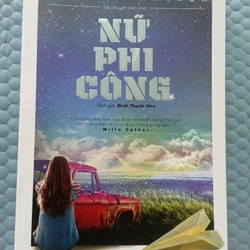 Nữ phi công